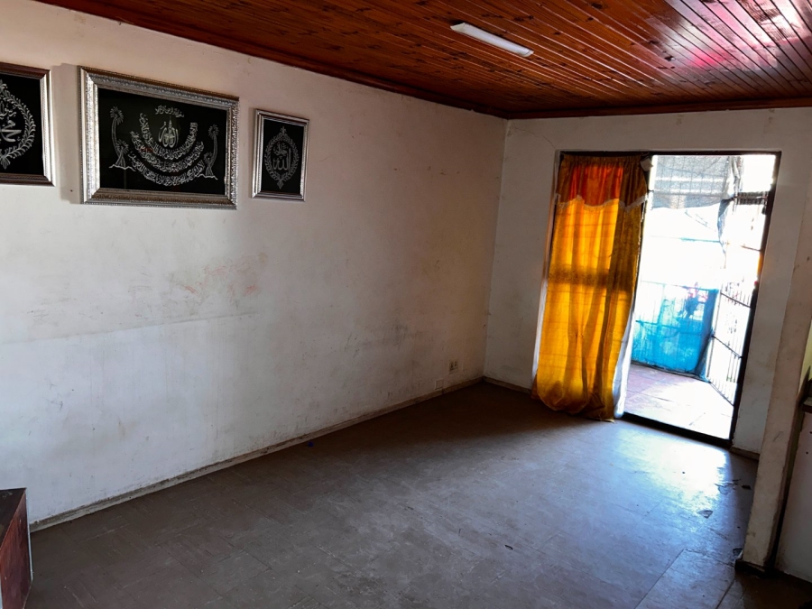 3 Bedroom Property for Sale in Rocklands Western Cape